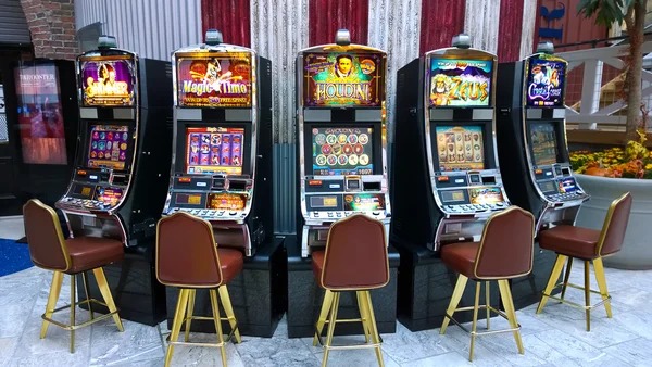 Bonanza Gold cascading reels showing symbol matches and cascade sequence on saranapoker